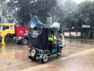Autorickshaw used for wildlife conservation awareness campaign in Bangladesh